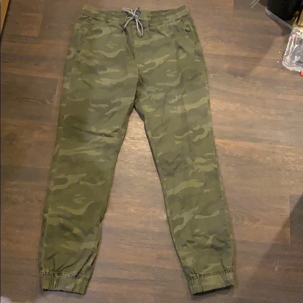 Aeropostale camo joggers